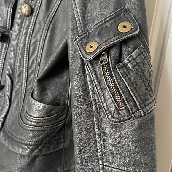 Distressed Aviator Leather Jacket - Picture 4 of 7